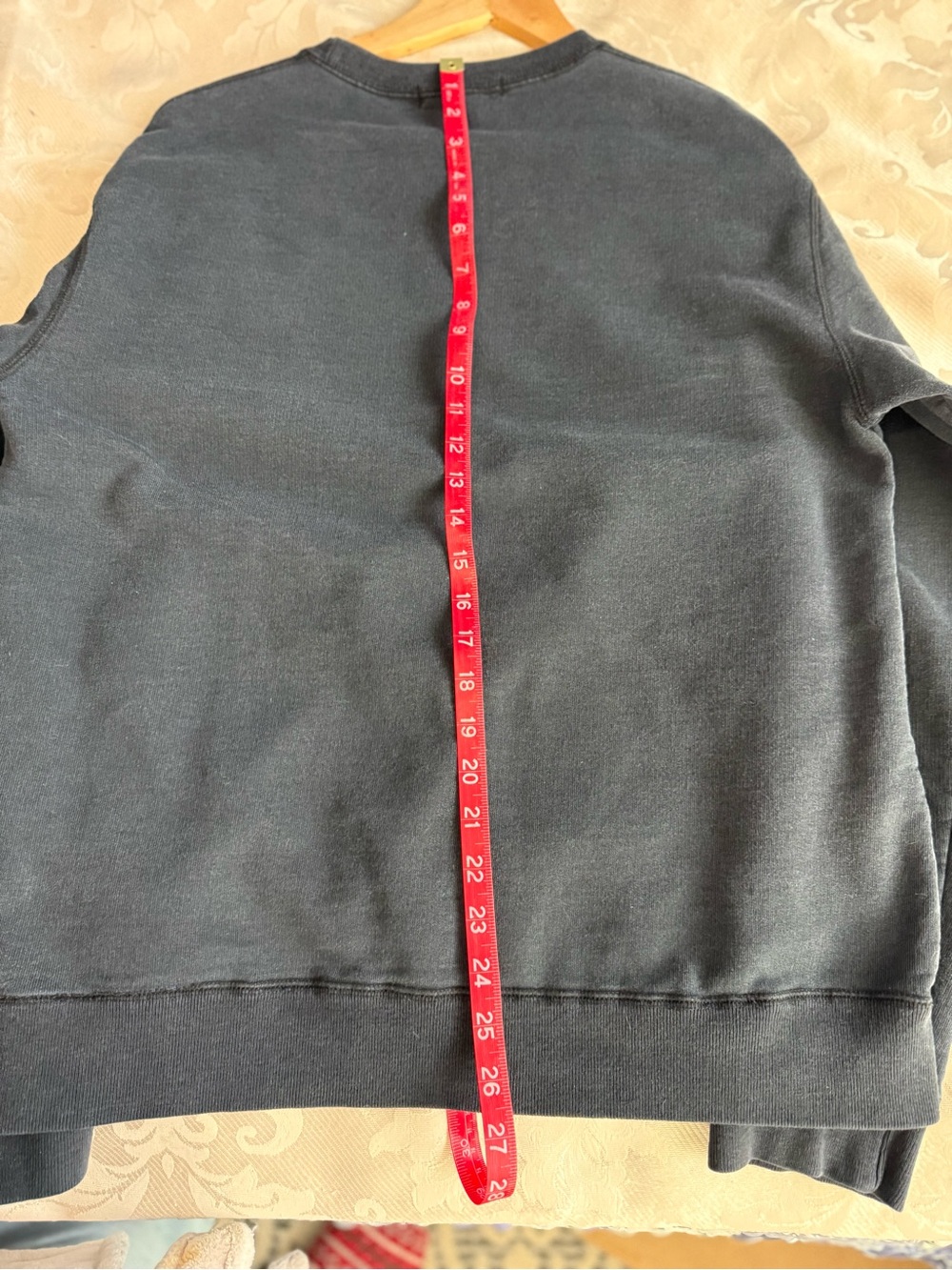 Vintage Club Monaco Navy Blue Crest Sweatshirt Made in Canada Size Small - Picture 4 of 7
